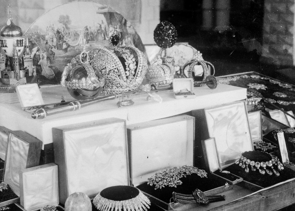 Выставка царских регалий, 1926 год. РГАКФД