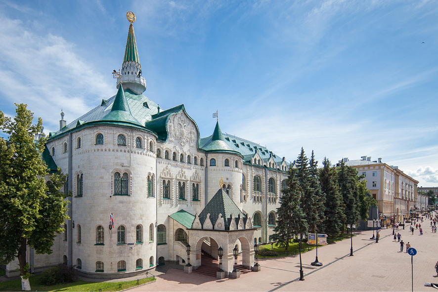 Главный корпус. Фото: А. Ивасенко, 2016 год