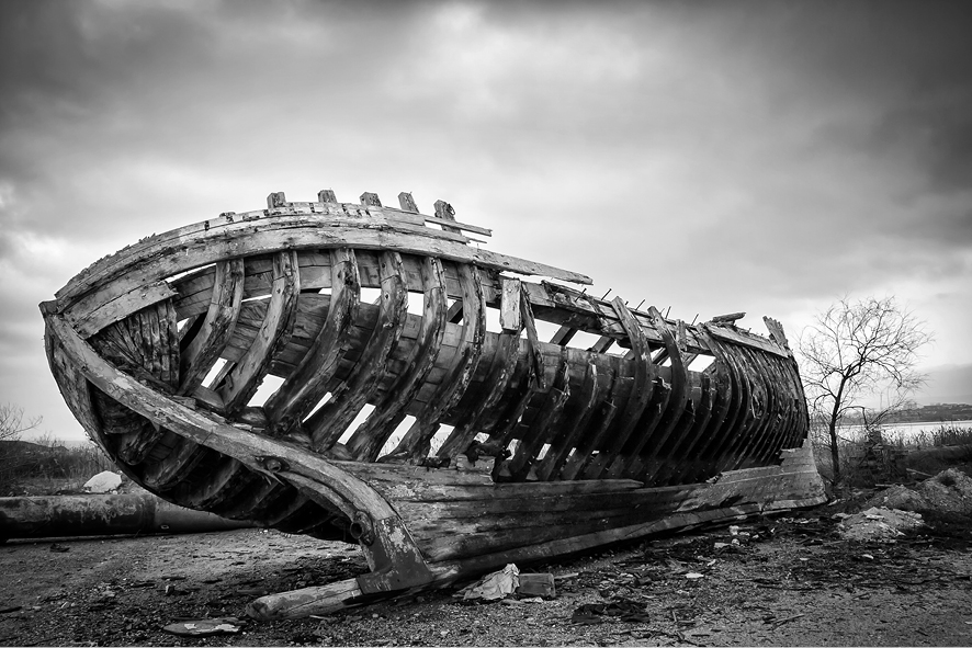 Остов затонувшего торгового судна. Shutterstock / Fotodom